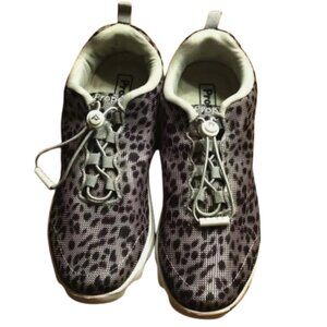 Propet Women's TravelActiv Safari Sneakers Grey Cheetah